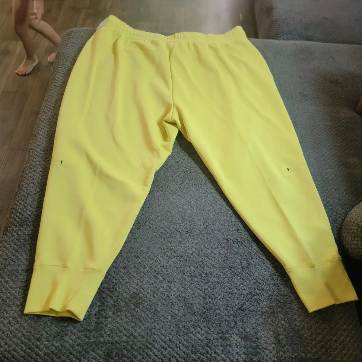 Nike clothing - Nike - DA2043010 - Yellow (UPC: 0194495901567) 10