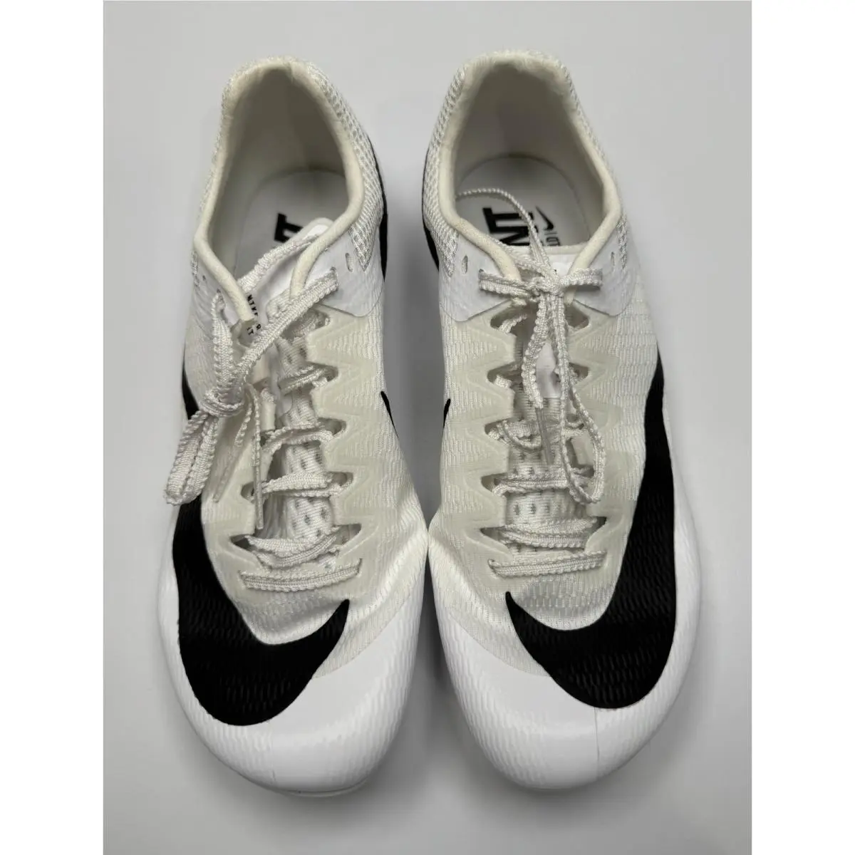 Nike shoes - White 4