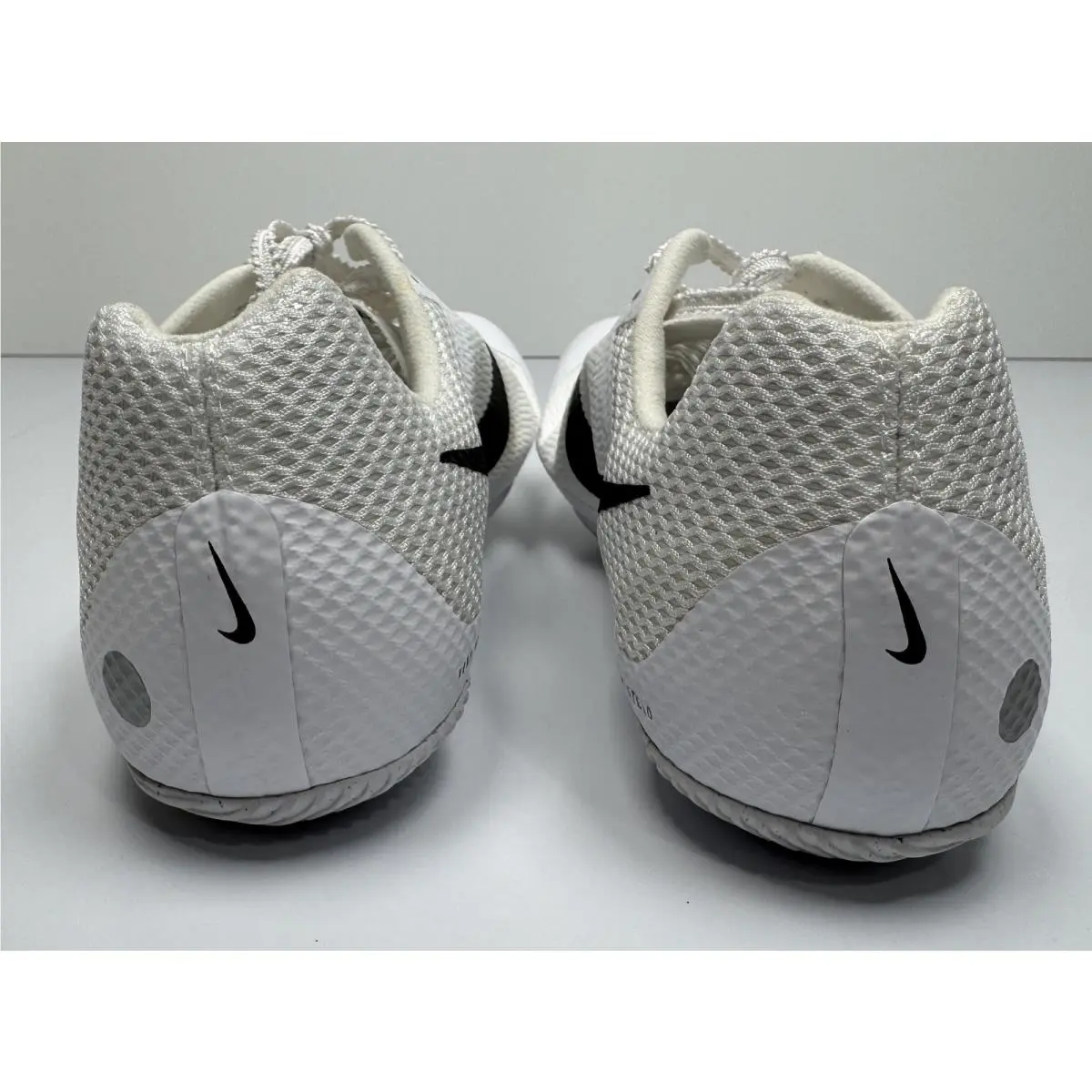 Nike shoes - White 2