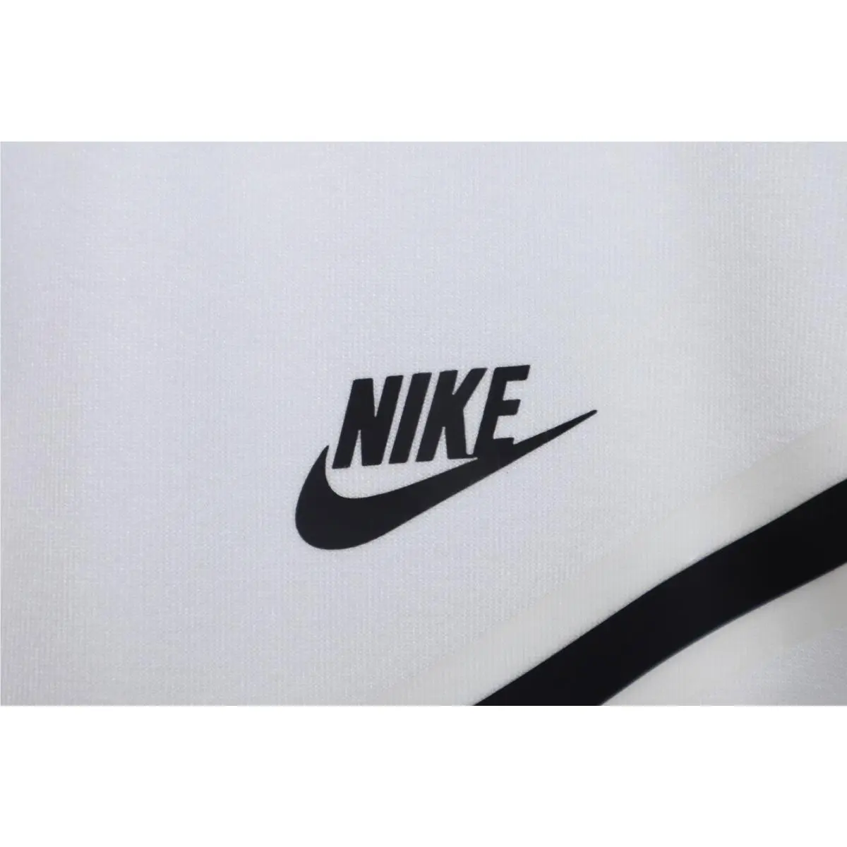 Nike clothing - White 2
