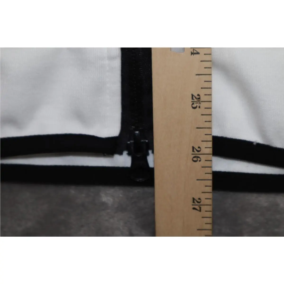 Nike clothing - White 15