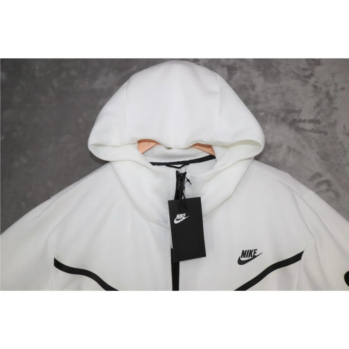 Nike clothing - White 3