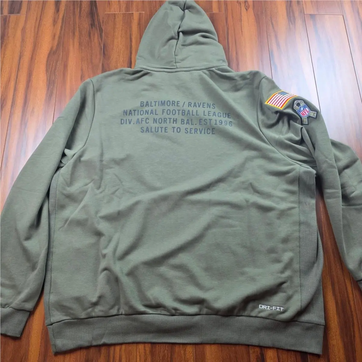 Nike clothing - Green 8