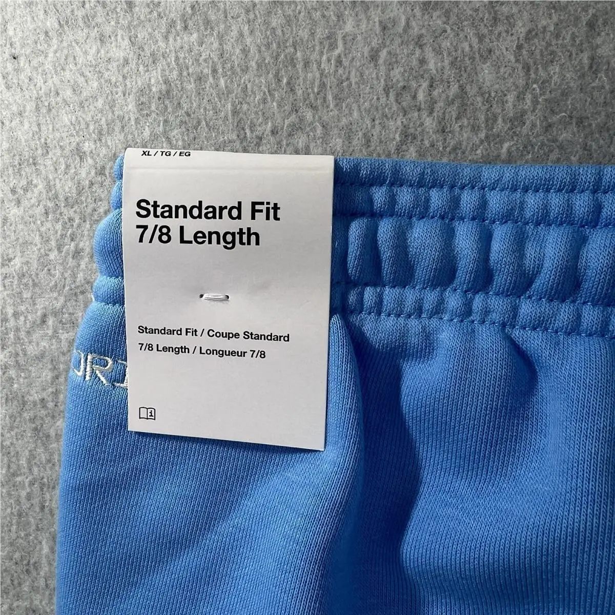 Nike clothing - Blue (UPC: 198482158477) 14