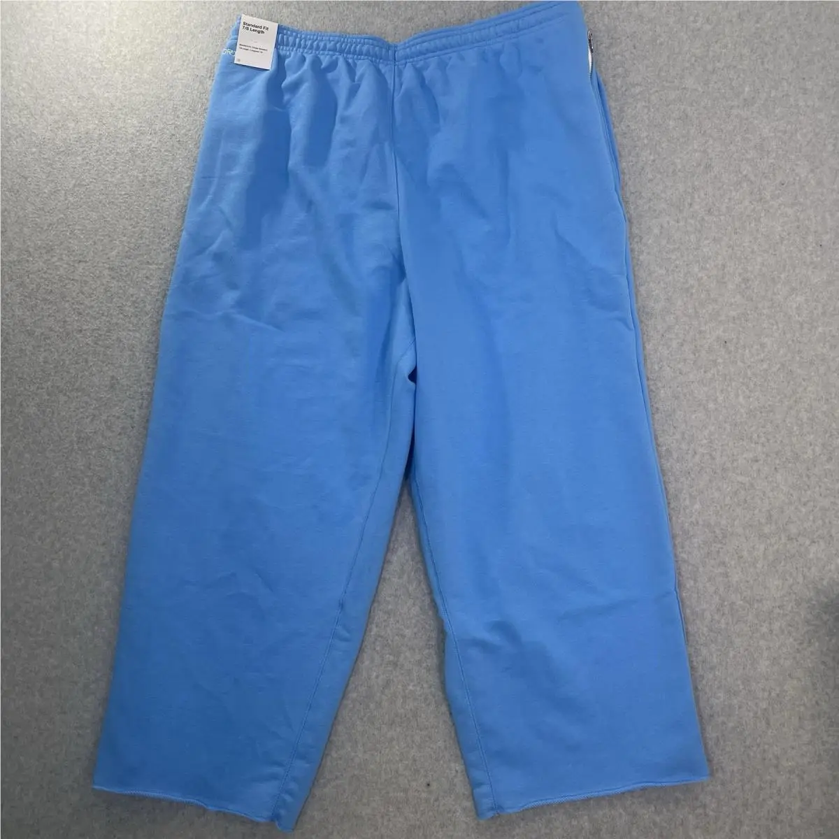 Nike clothing - Blue (UPC: 198482158477) 15
