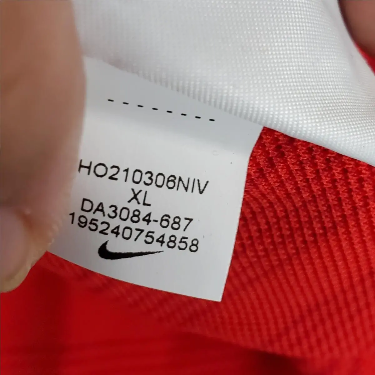 Nike clothing - Nike Dri-Fit - Red 3