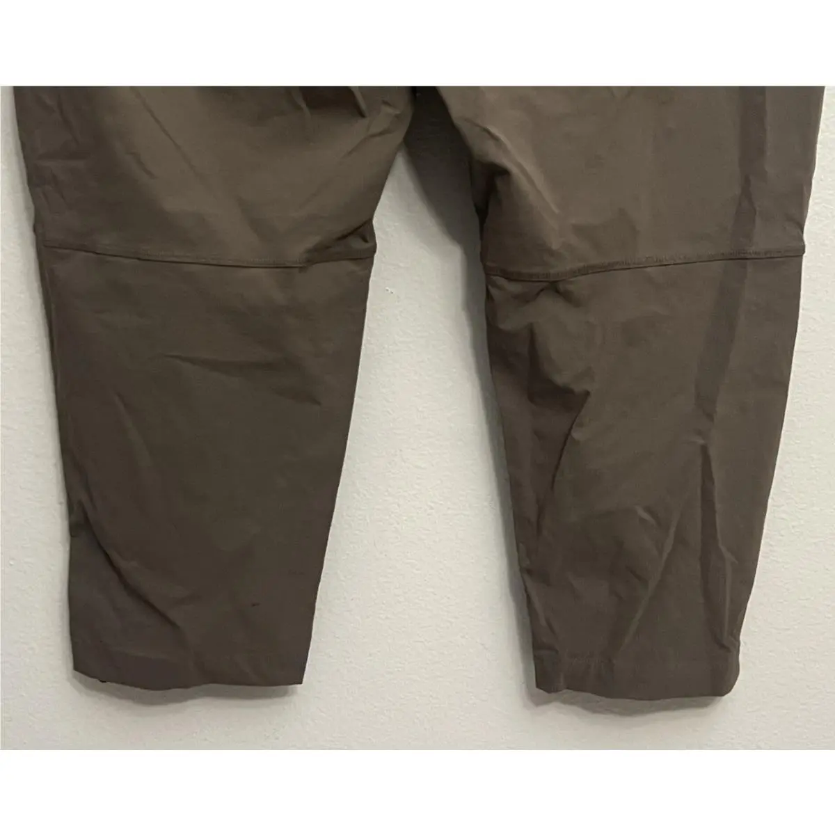 Nike clothing - Nike Tech Woven Dri-Fit Pants - HM8241-212 - Dark Hazel (UPC: 198488872261) 4