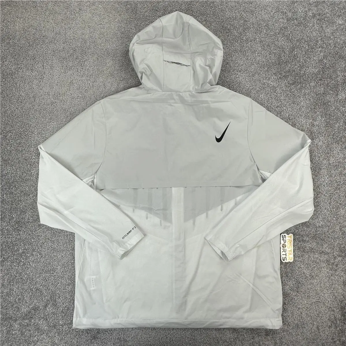 Nike clothing - White (UPC: 197598762370) 4
