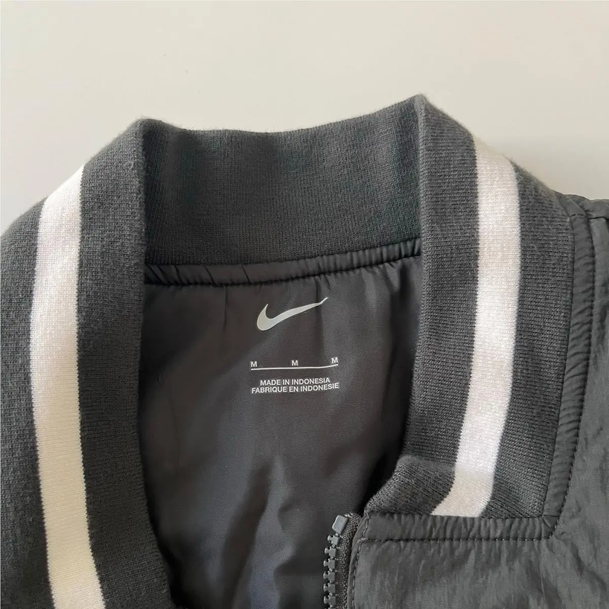 Nike clothing - Gray 9