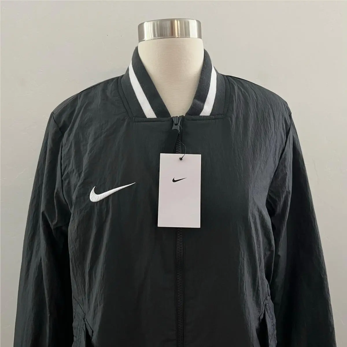 Nike clothing - Gray 3
