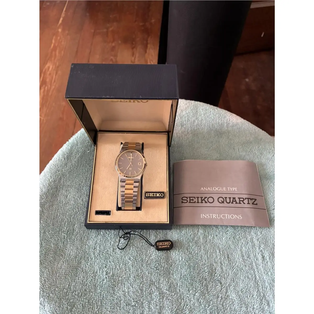 Vintage  SQ Quartz 5Y23-8040 Day/date Two-tone/gray Japan Men`s Watch by Seiko