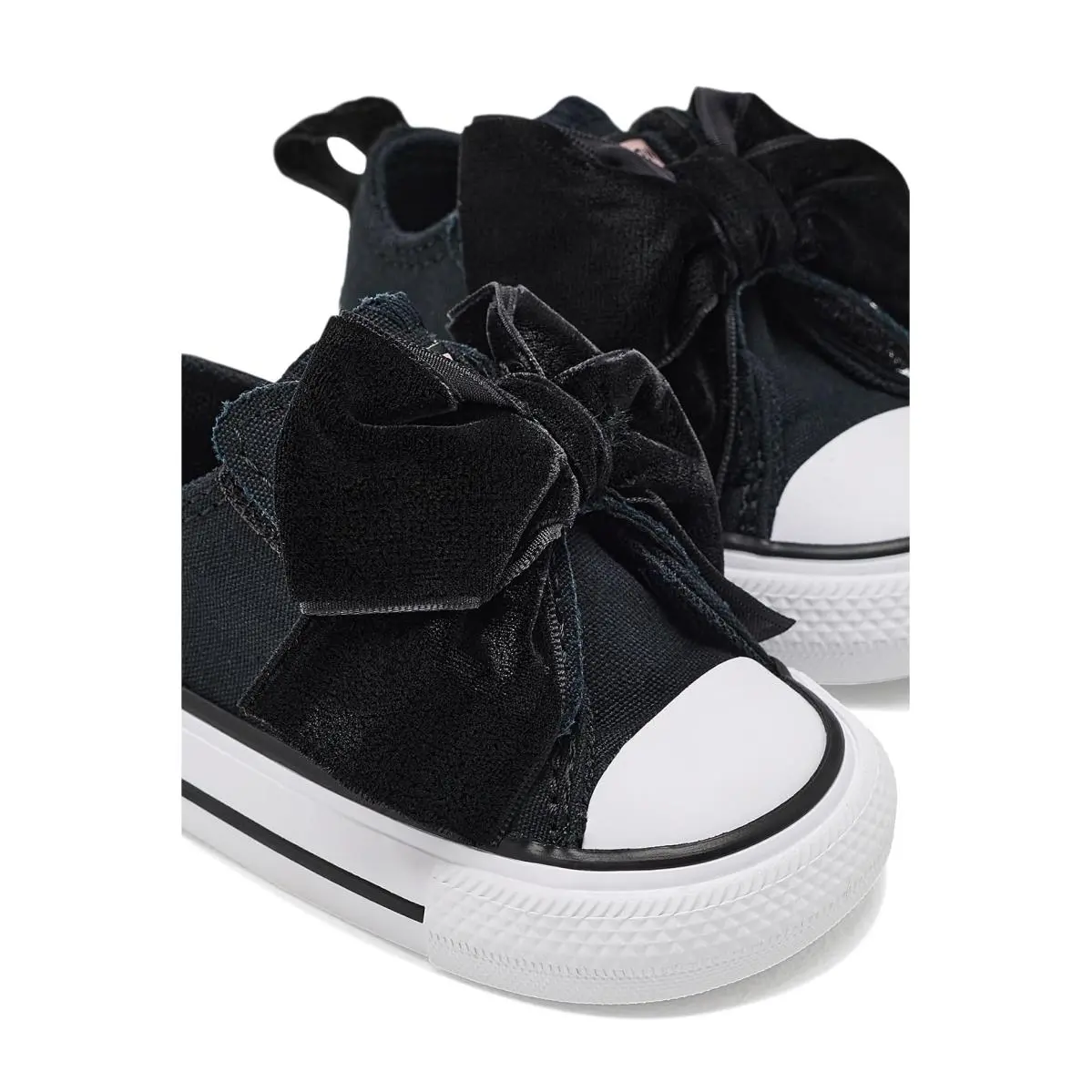 Converse shoes - Black/White/Petal Pit 4