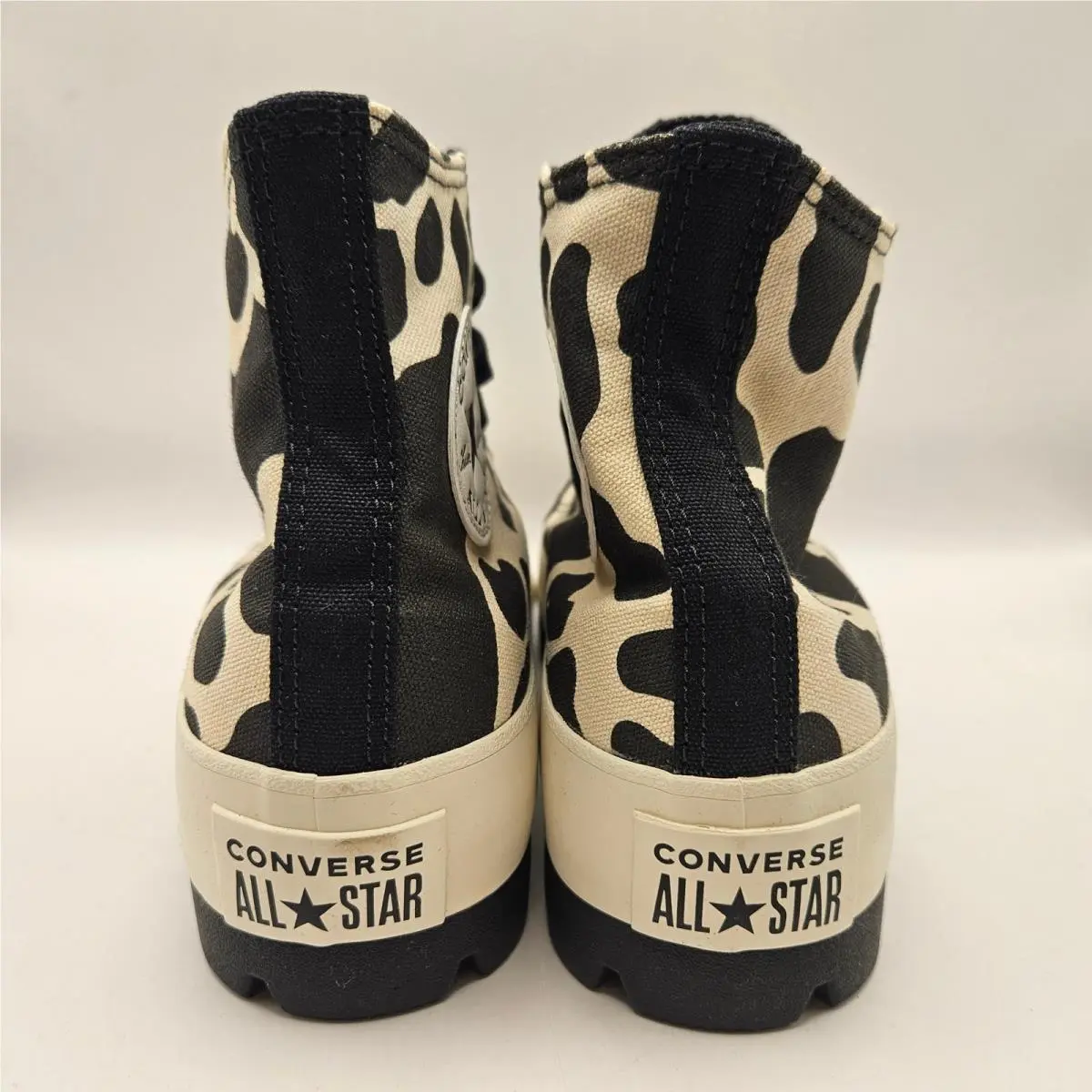 Converse shoes - Black 1