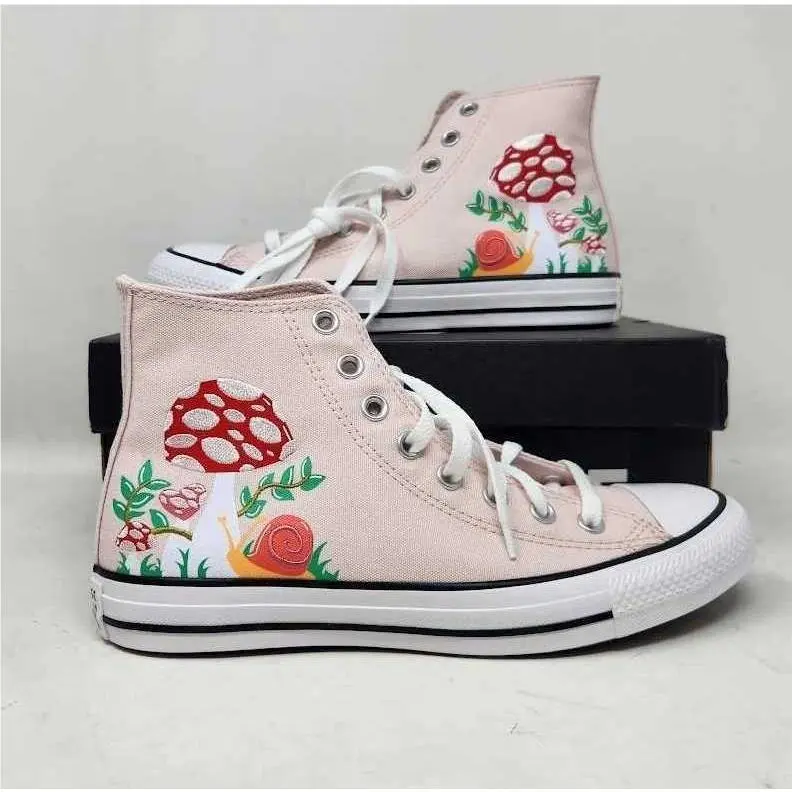 9.5 Converse Embroidered Mushroom Snail Ctas Hi Sneakers Cottagecore