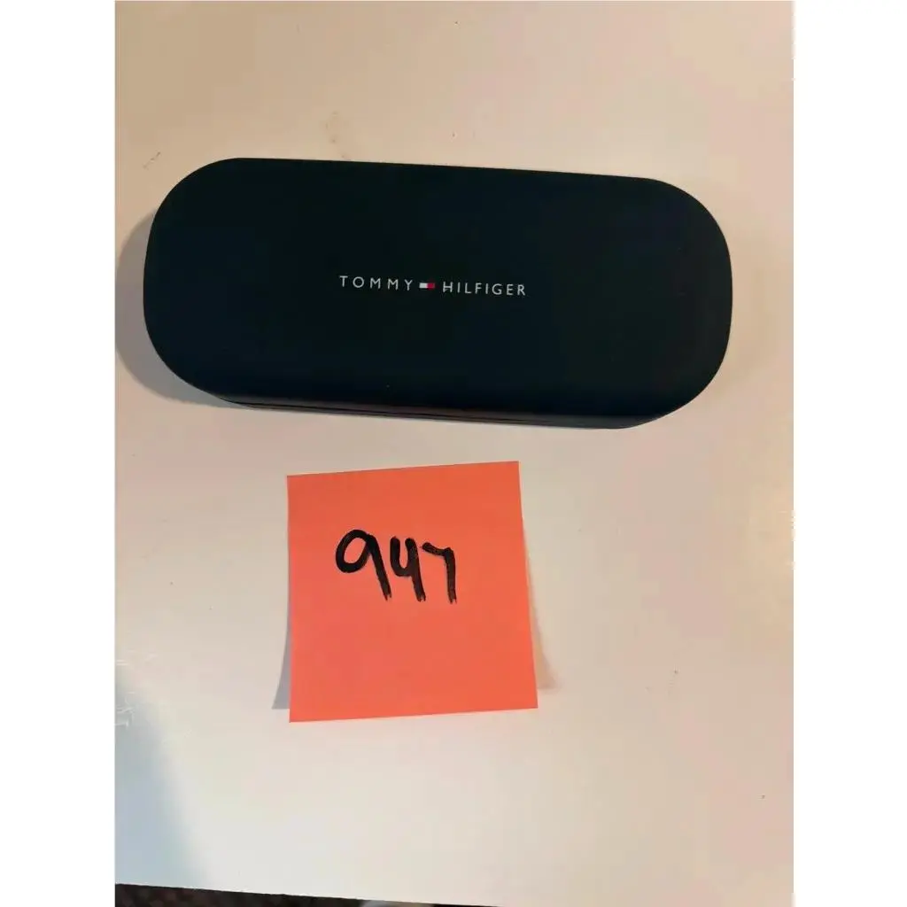Tommy Hilfiger Men`s Sunglasses Black Square Frame with Branded Hard Case