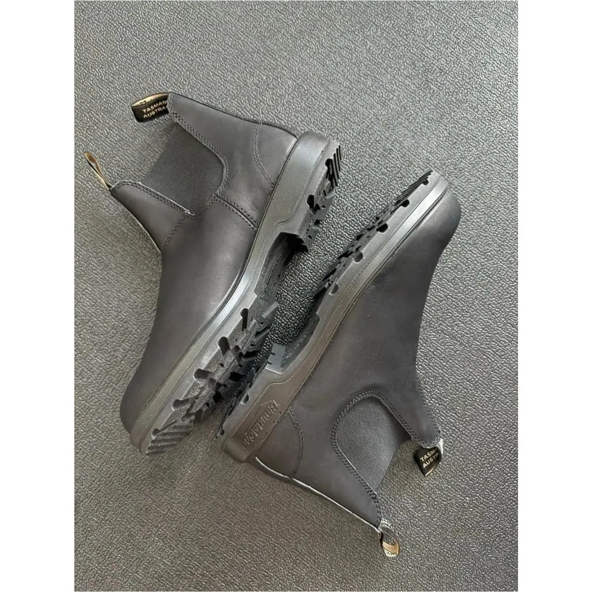 Blundstone shoes - Black 1