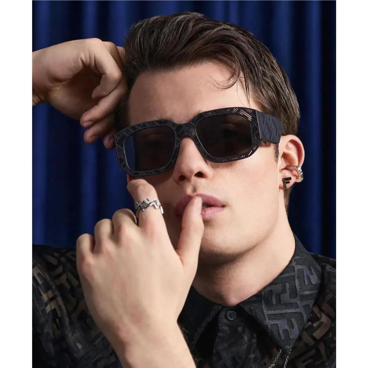 Shadow FE 40113I 02A Men Sunglasses Black/dark Gray 52-19-145 by Fendi