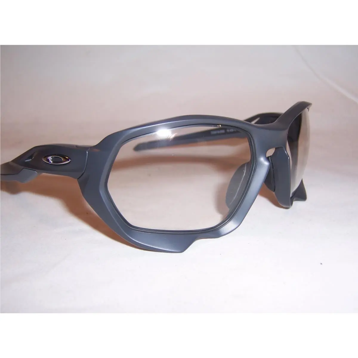 Sunglasses Plazma OO9019-05 Carbon/clear 50% Black Irid Photo 59MM by Oakley