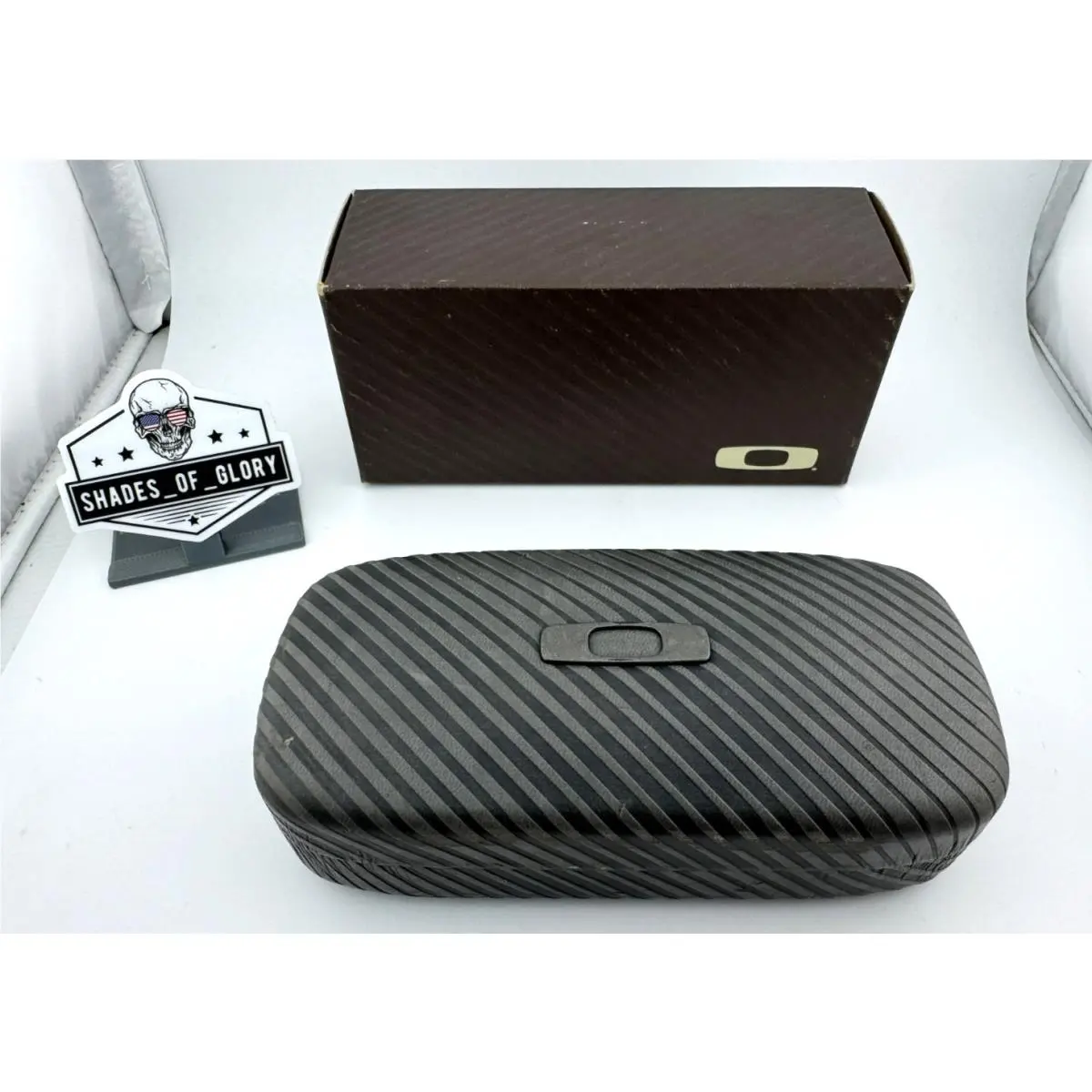 Square O Graphite Hard Case For Sunglasses Clamshell Vault 07-582 Rare by Oakley