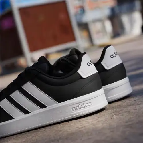 Adidas shoes - Core Black / Cloud White / Cloud White 7