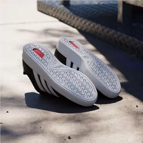 Adidas shoes - Core Black / Cloud White / Cloud White 12