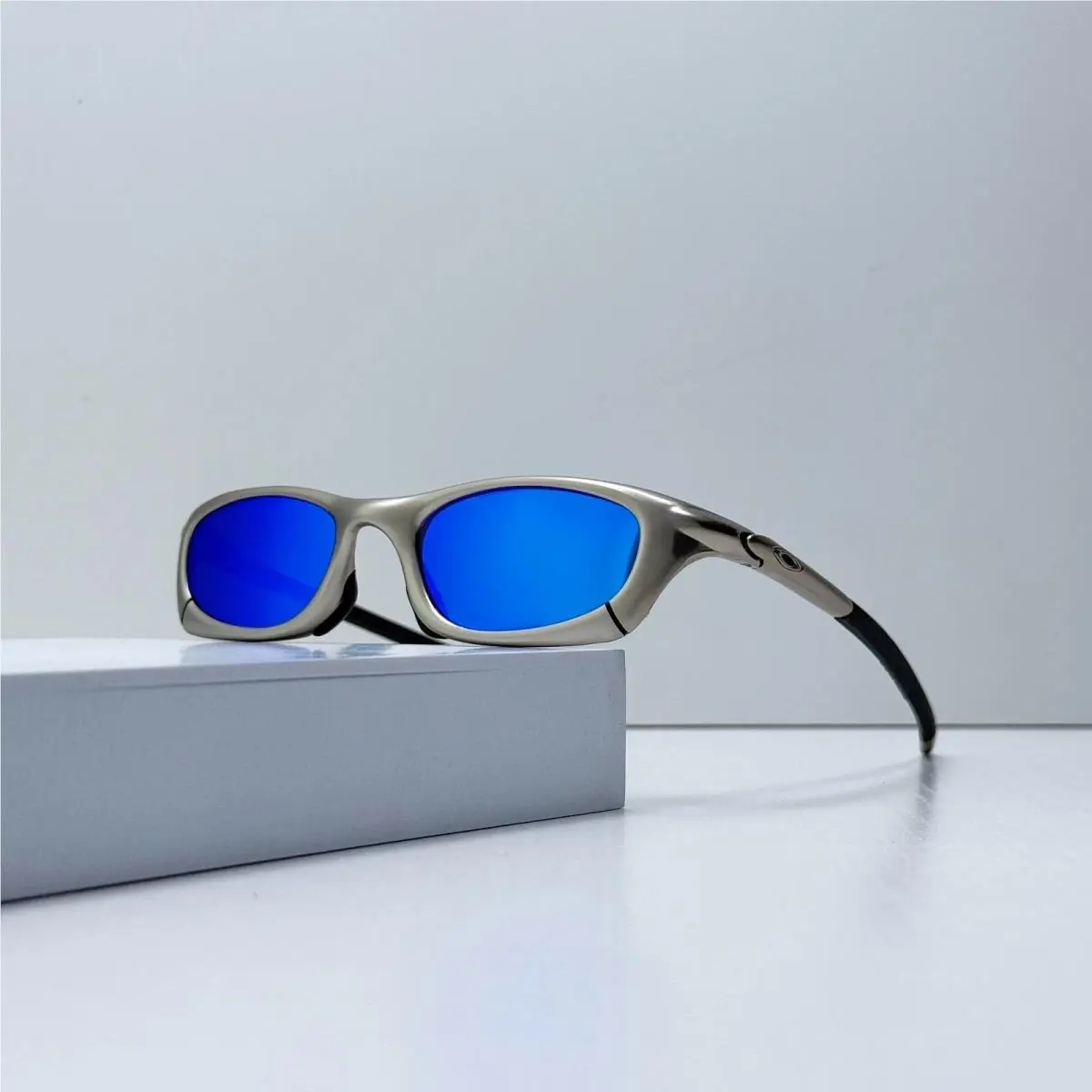 Mag Four Silver Frame / Blue Lens Sunglasses Mag 4 w Box by Oakley