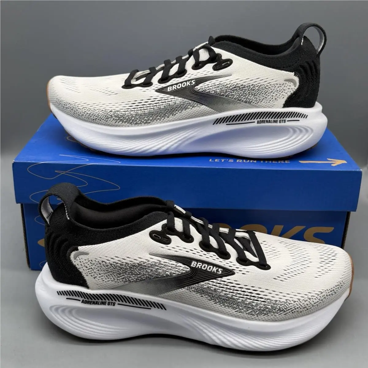 Brooks Adrenaline Gts 25 Women’s 7 B Running Walking Shoes White Black Tried ON