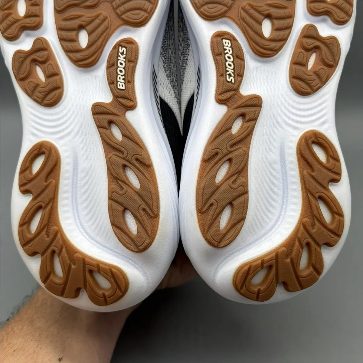 Brooks shoes - Brooks Adrenaline GTS 25 - Adrenaline GTS - 1204431B189 - White/Black (UPC: 0195394665123) 8