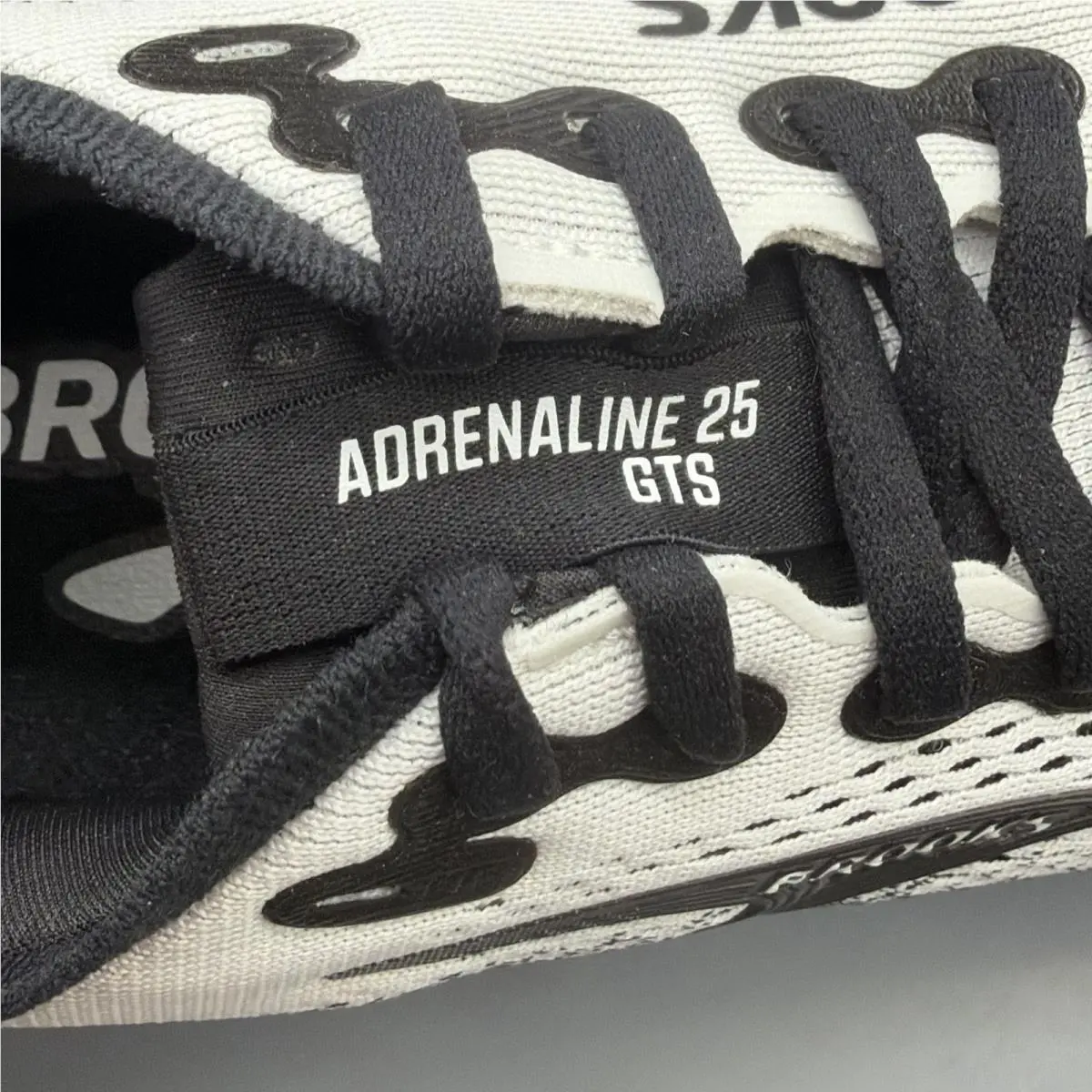 Brooks shoes - Brooks Adrenaline GTS 25 - Adrenaline GTS - 1204431B189 - White/Black (UPC: 0195394665123) 13