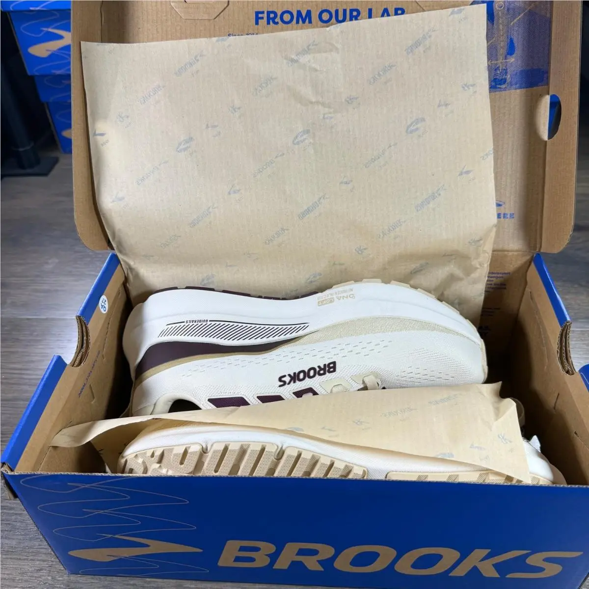 Brooks shoes - Brooks Ariel - Ariel - 1204441B288 - Coconut/Sand/Potent Purple (UPC: 195394754537) 2