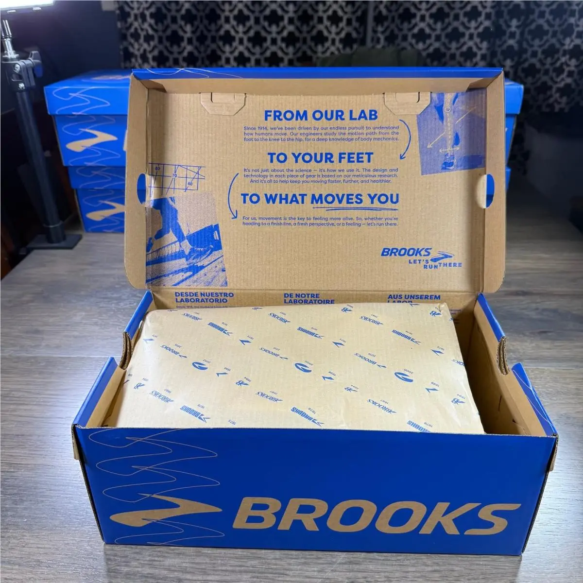 Brooks shoes - Brooks Ariel - Ariel - 1204441B288 - Coconut/Sand/Potent Purple (UPC: 195394754537) 3