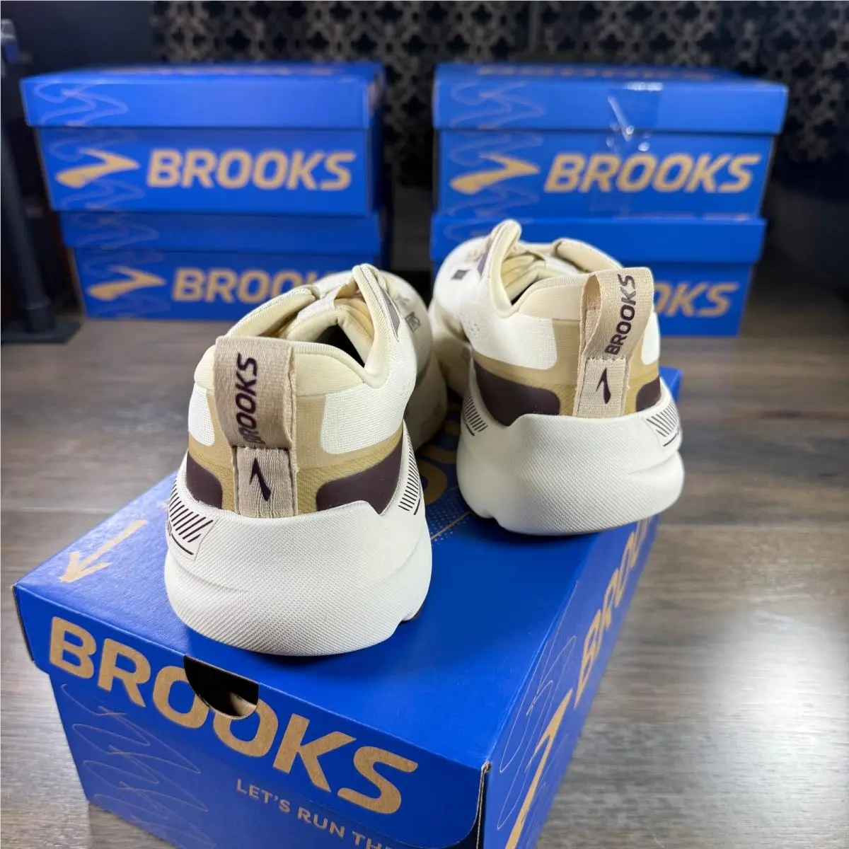 Brooks shoes - Brooks Ariel - Ariel - 1204441B288 - Coconut/Sand/Potent Purple (UPC: 195394754537) 6