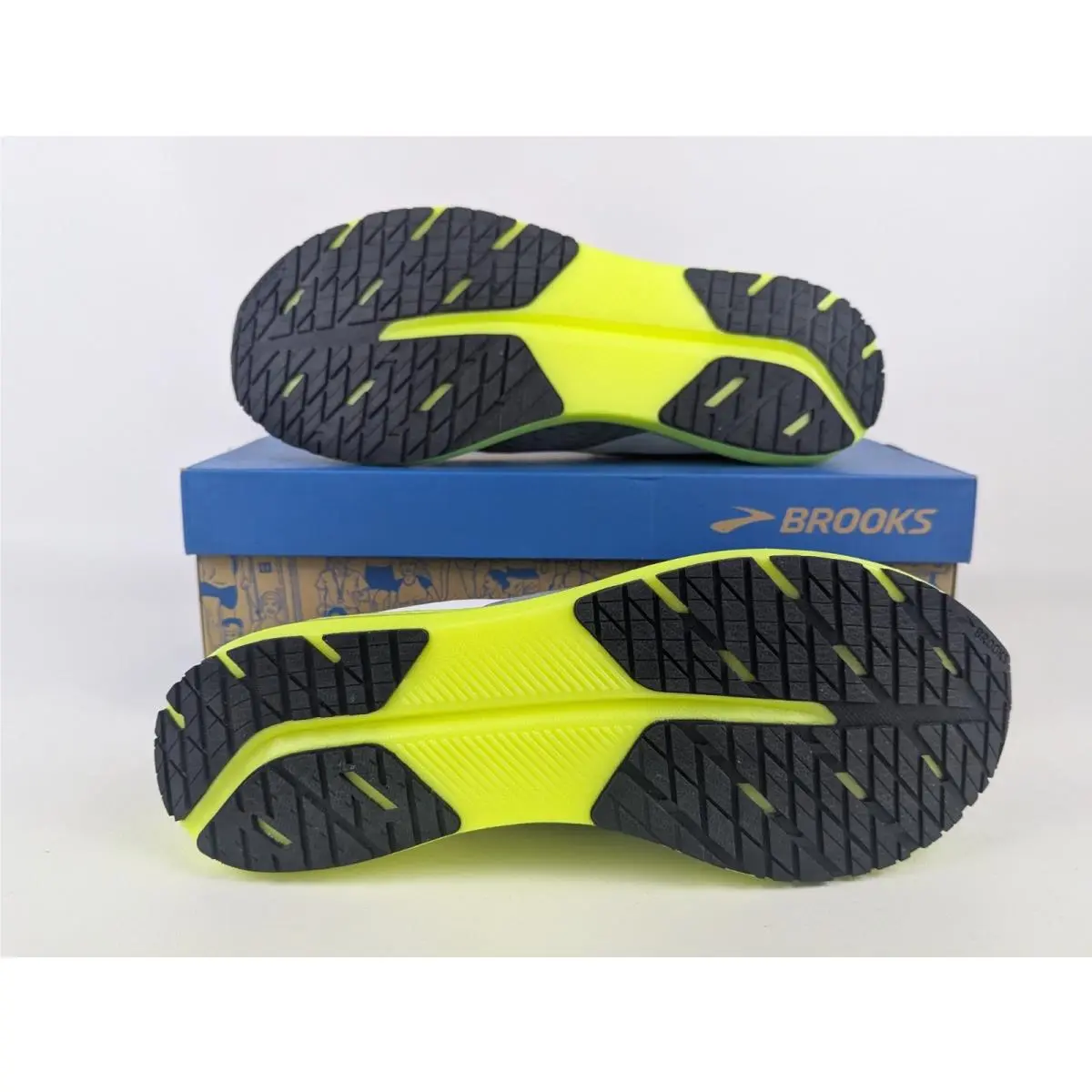 Brooks shoes - Brooks Hyperion Tempo - Hyperion Tempo - 110339 1D 099 - Gray 1