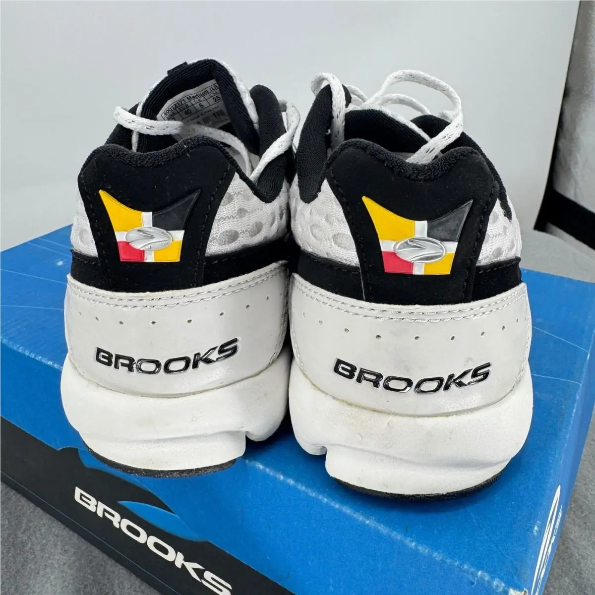 Brooks shoes - T4 Racer - Racer - Multicolor 5
