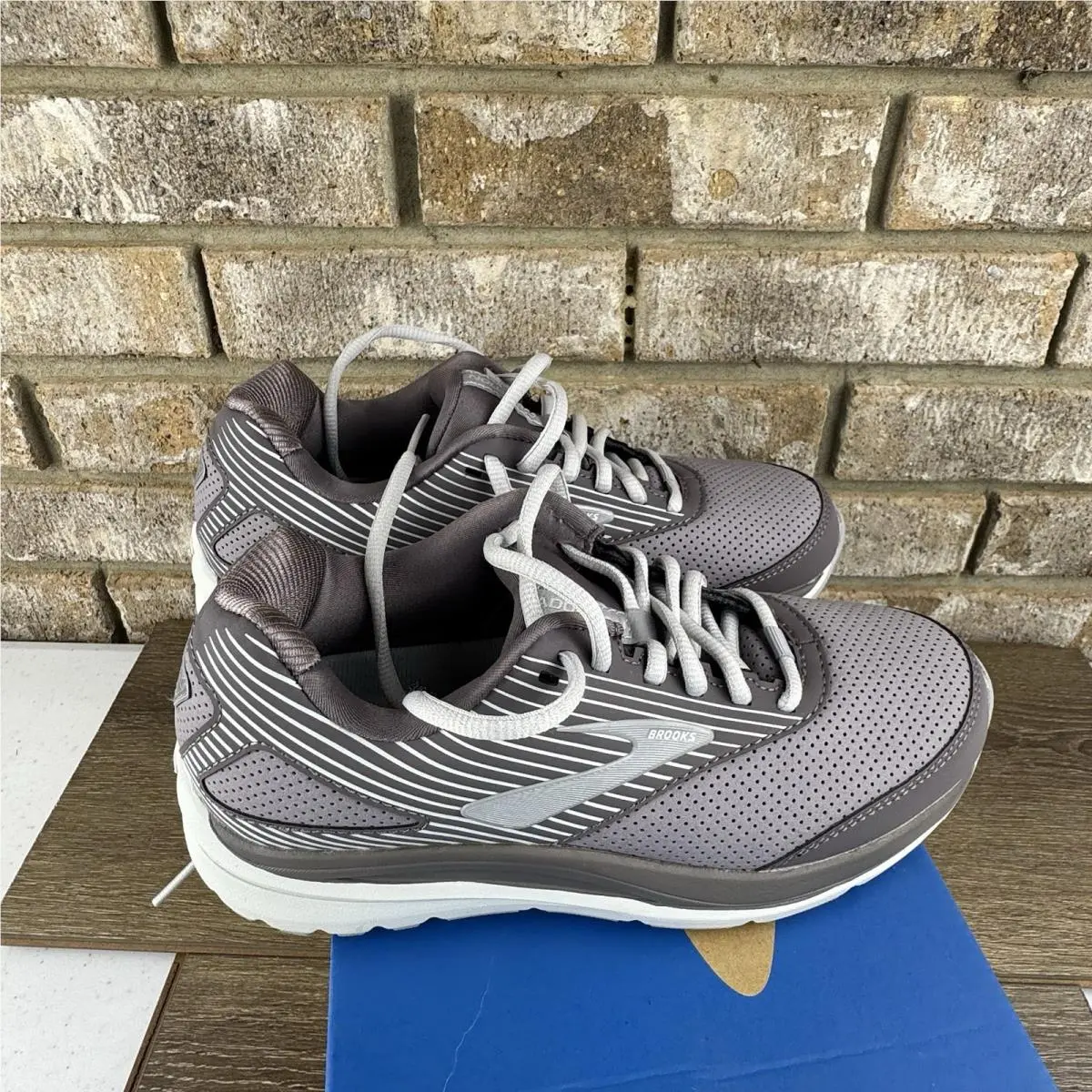 Brooks shoes - Addiction Walker Suede - Addiction Walker Suede - 1203081B094 - Gray 2