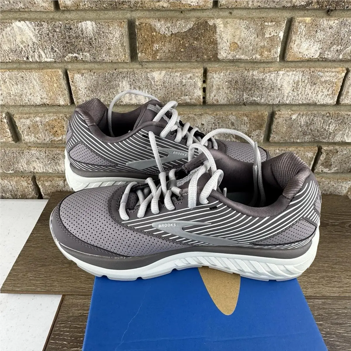 Brooks shoes - Addiction Walker Suede - Addiction Walker Suede - 1203081B094 - Gray 4