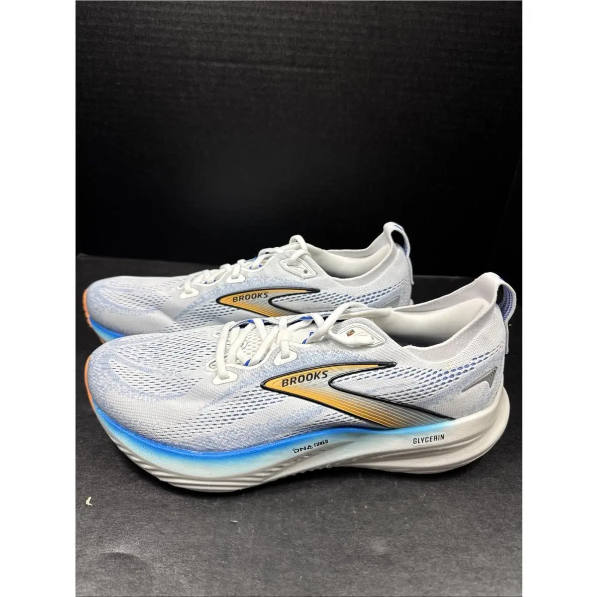Brooks shoes - Brooks Glycerin 22 - Glycerin - White 1
