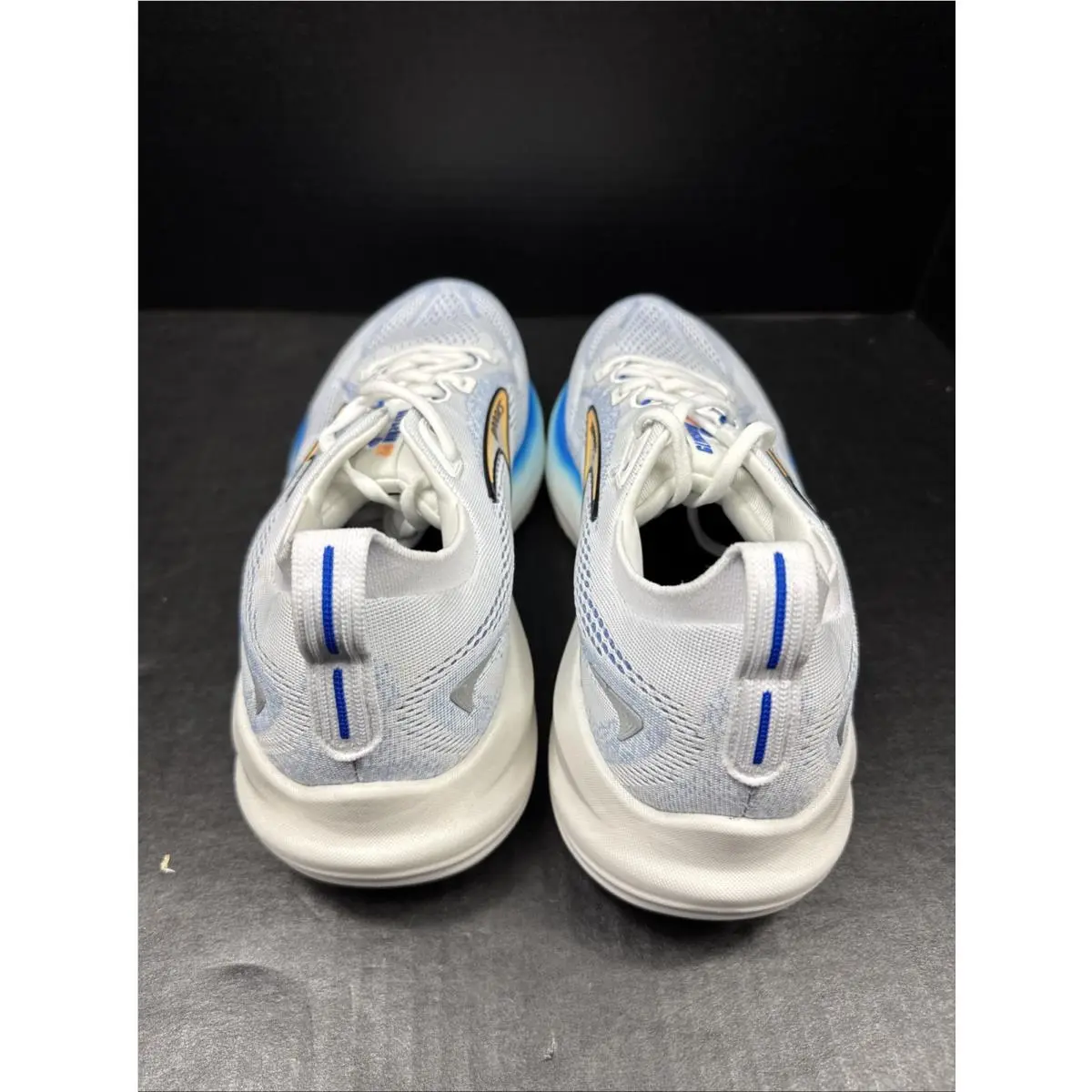 Brooks shoes - Brooks Glycerin 22 - Glycerin - White 2