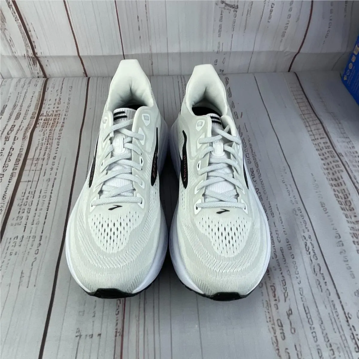 Brooks shoes - Brooks Ghost 10 - Ghost - White (UPC: 195394872620) 1