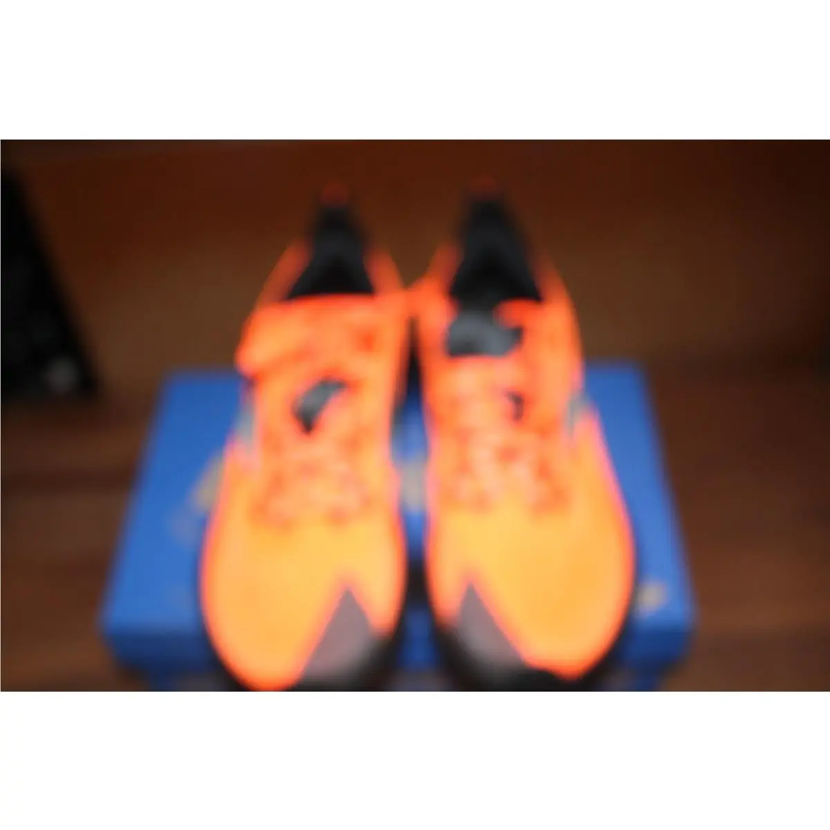 Brooks shoes - Orange 2