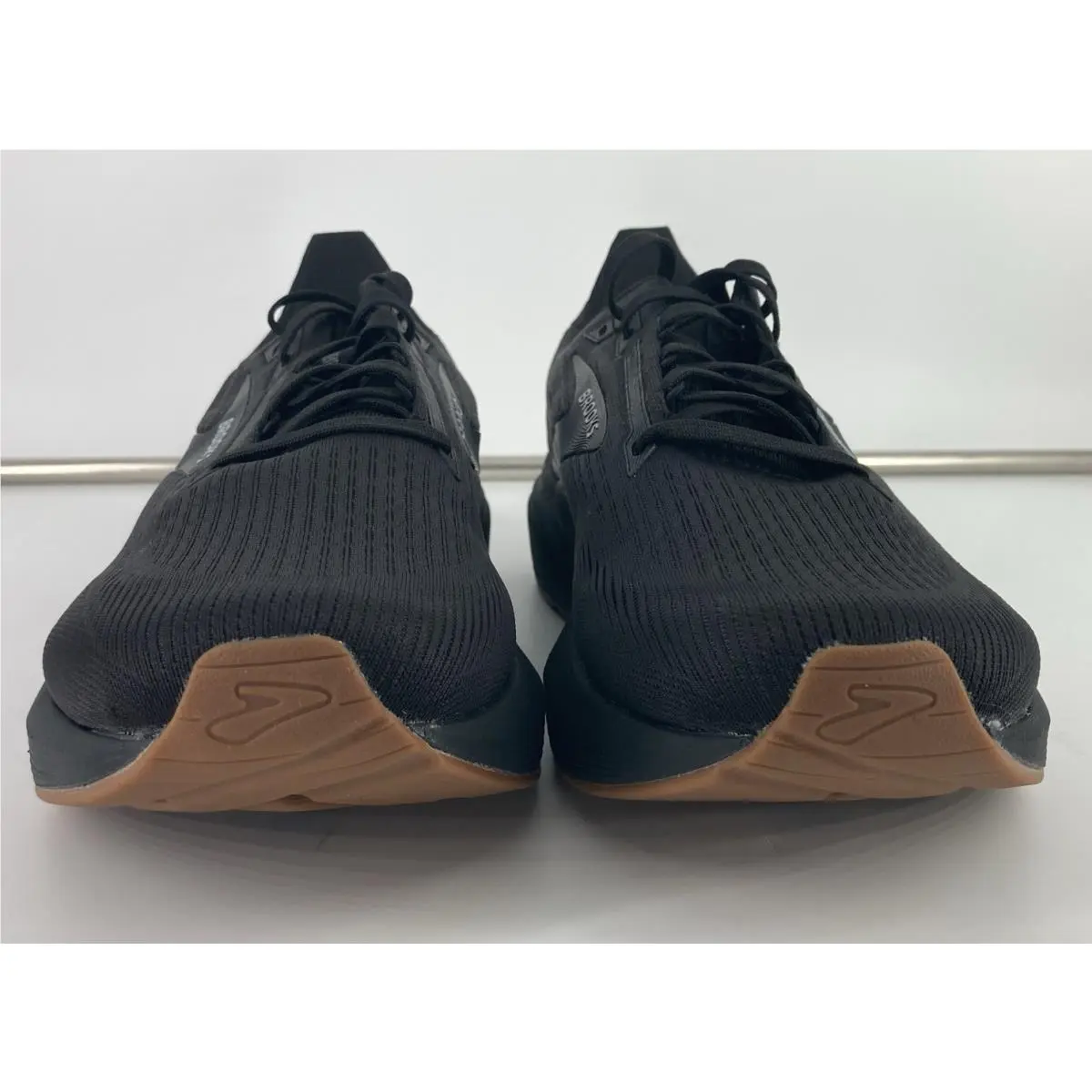 Brooks shoes - Revel 8 - Revel - 1104681D072110 - Black (UPC: 195394683882) 2