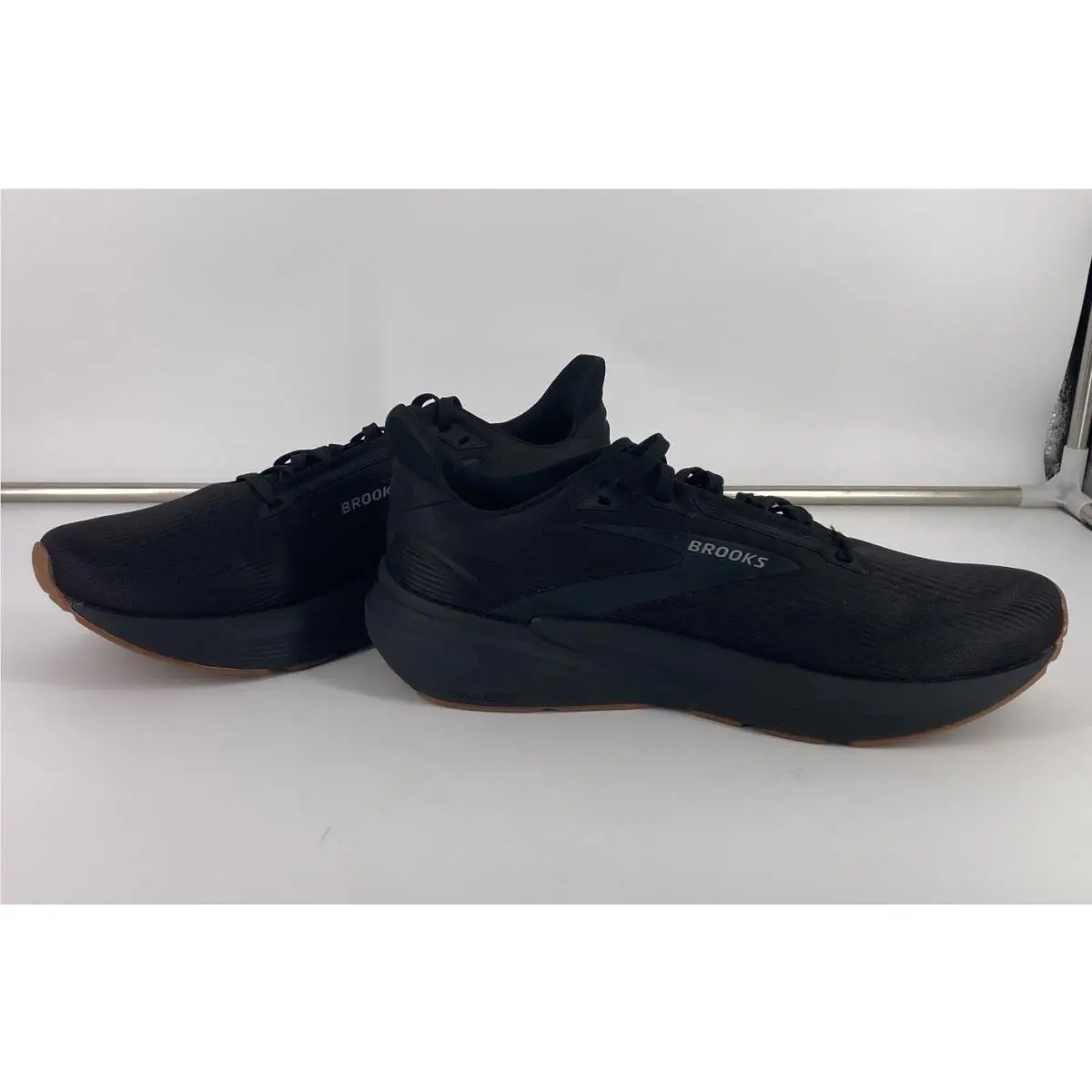 Brooks shoes - Revel 8 - Revel - 1104681D072110 - Black (UPC: 195394683882) 5