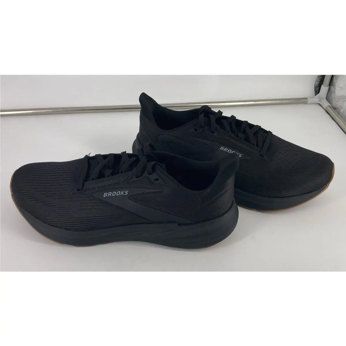 Brooks shoes - Revel 8 - Revel - 1104681D072110 - Black (UPC: 195394683882) 6
