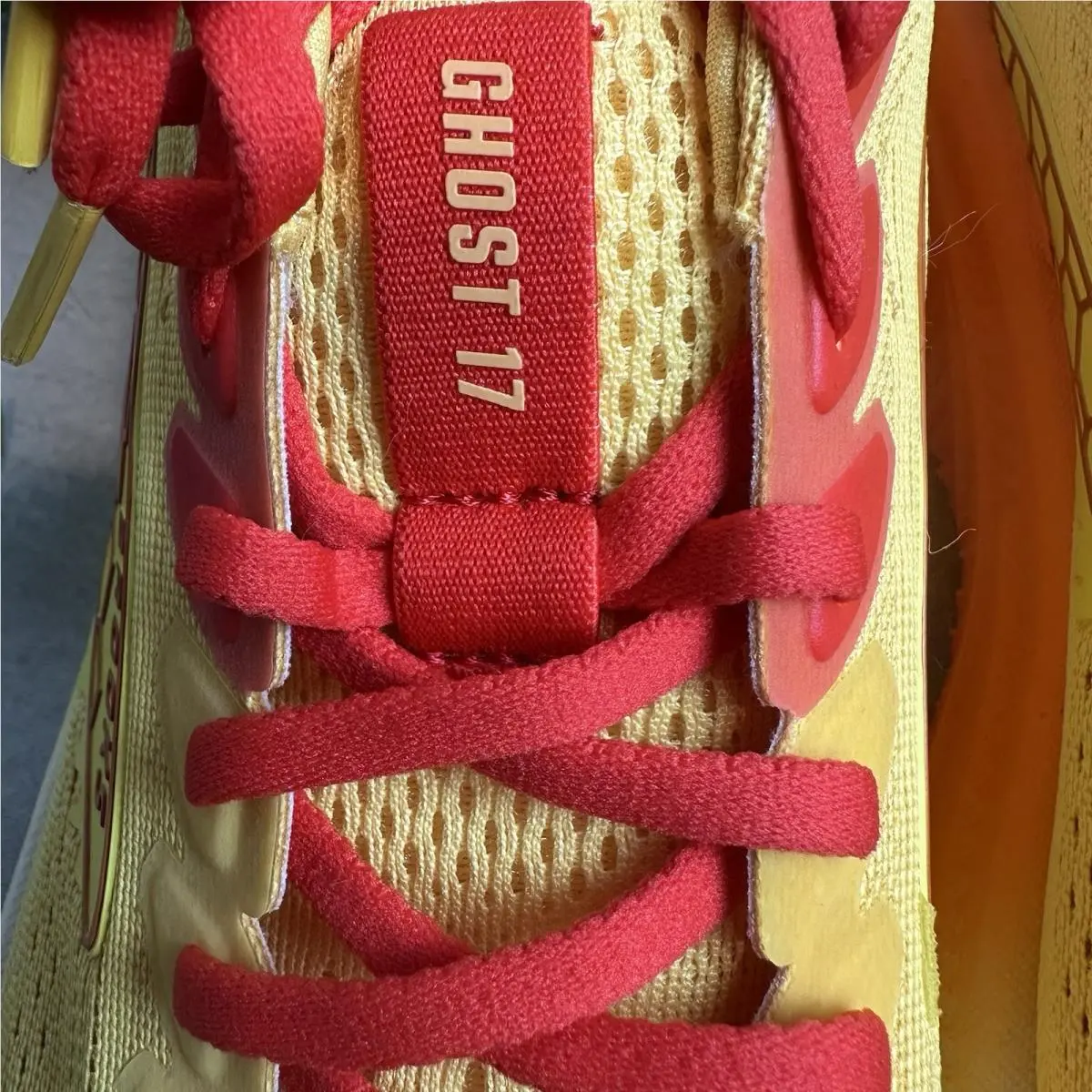 Brooks shoes - Brooks Ghost 17 Winnie The Pooh - Yellow 5