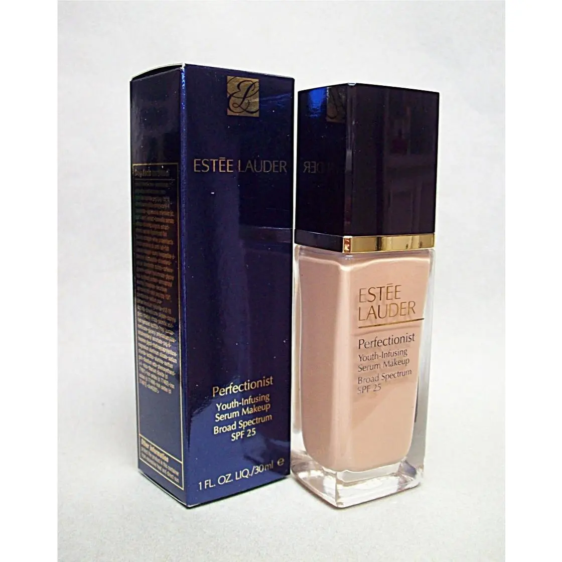 Estee Lauder Perfectionist Youth-infusing Serum Makeup 3C2 Pebble 1 oz Rare by Estée Lauder