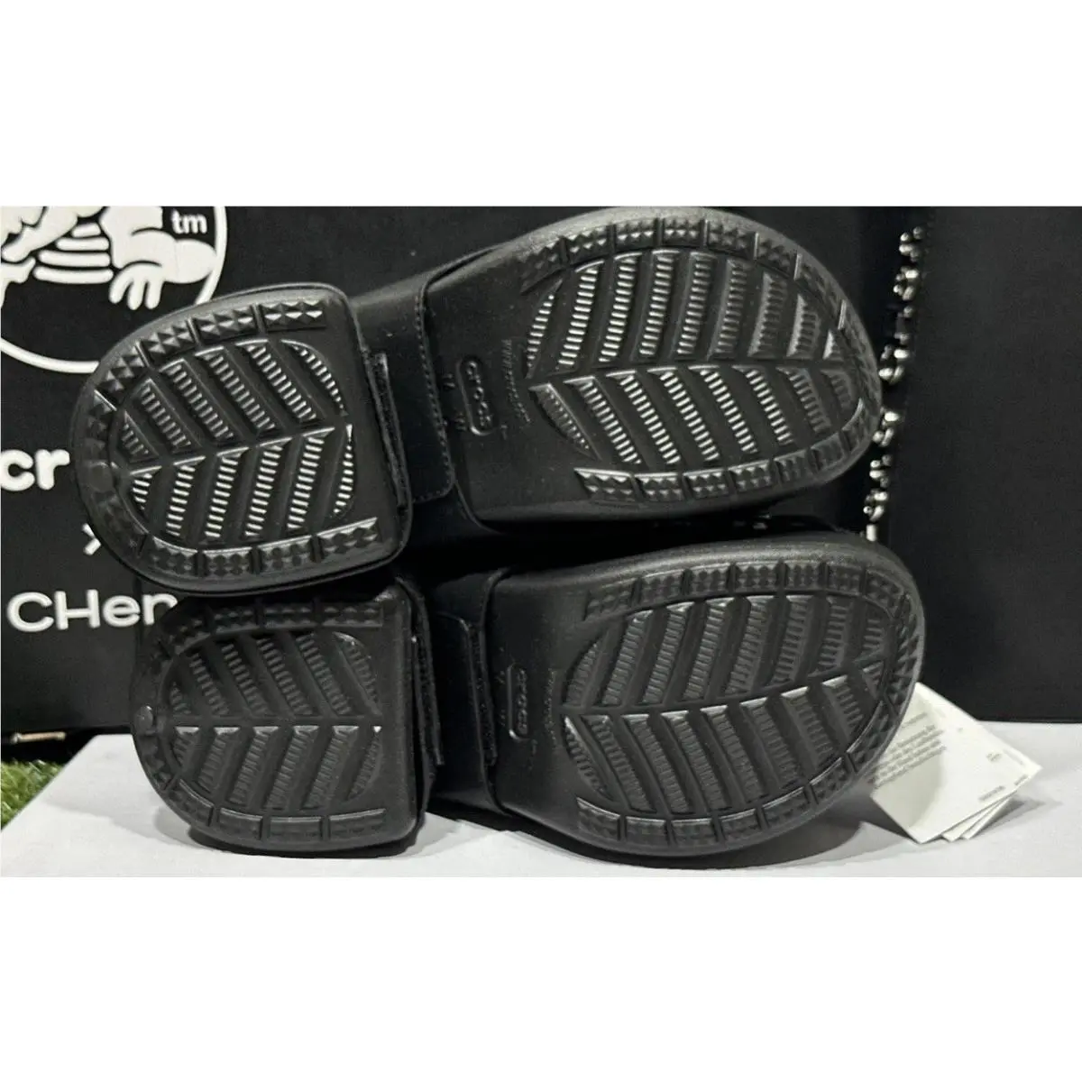 Crocs shoes - 209300-001 - 209300-001 - Black (UPC: 0196265515806) 7