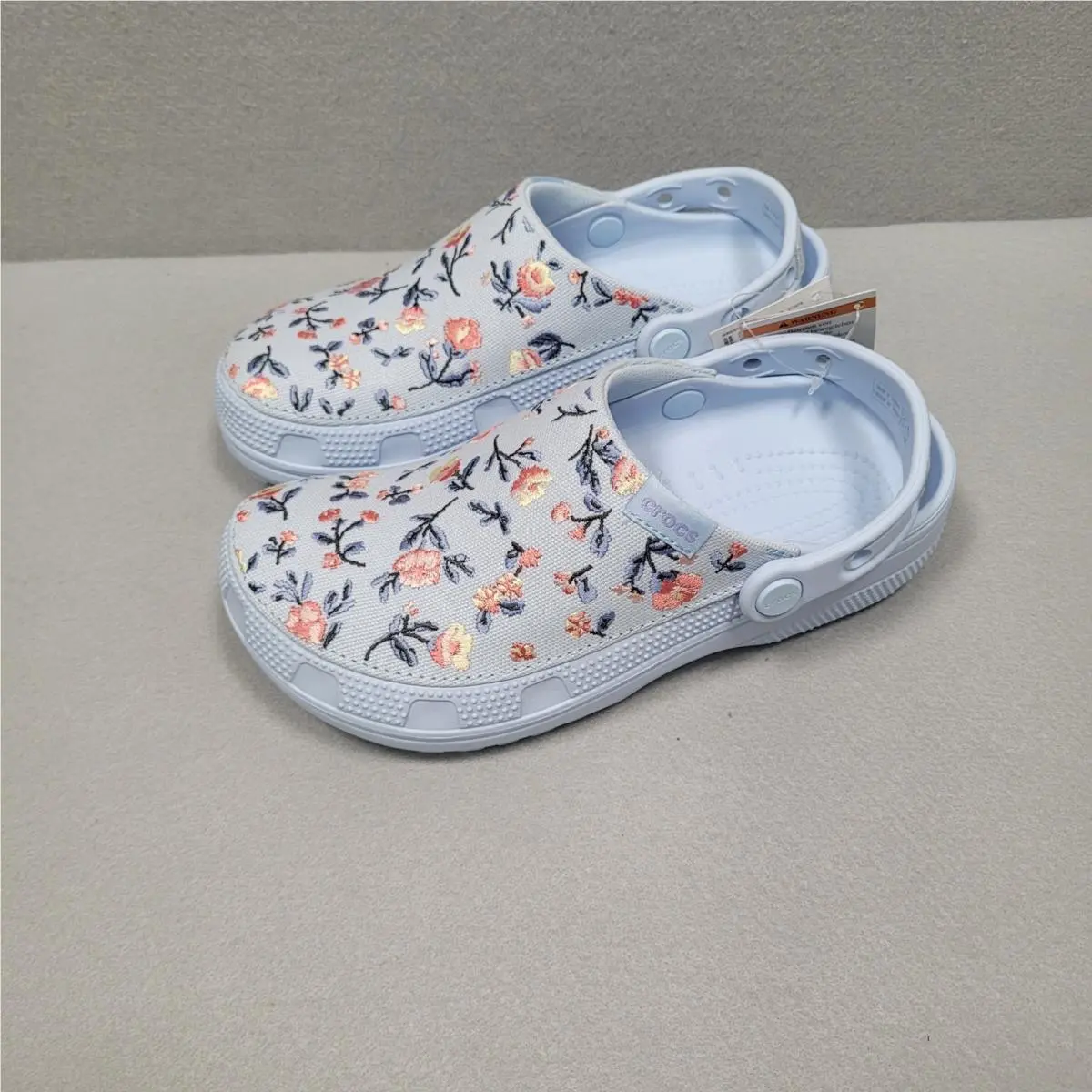 Crocs shoes - Classic Crafted Floral Clog - Classic Crafted Floral Clog - Blue 10