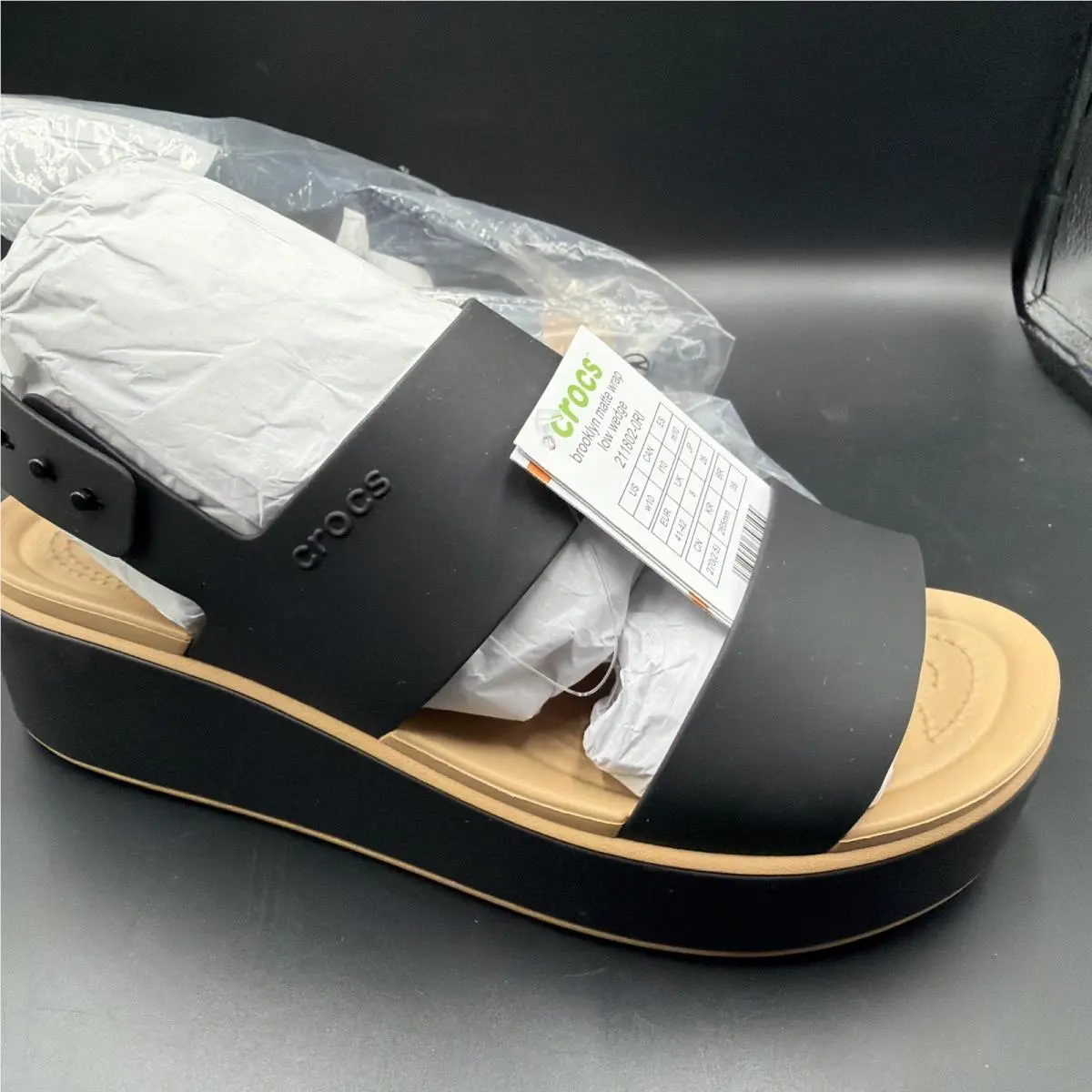 Crocs shoes - Crocs Brooklyn Low Wedge - Brooklyn Low Wedge - Black / Mushroom 2