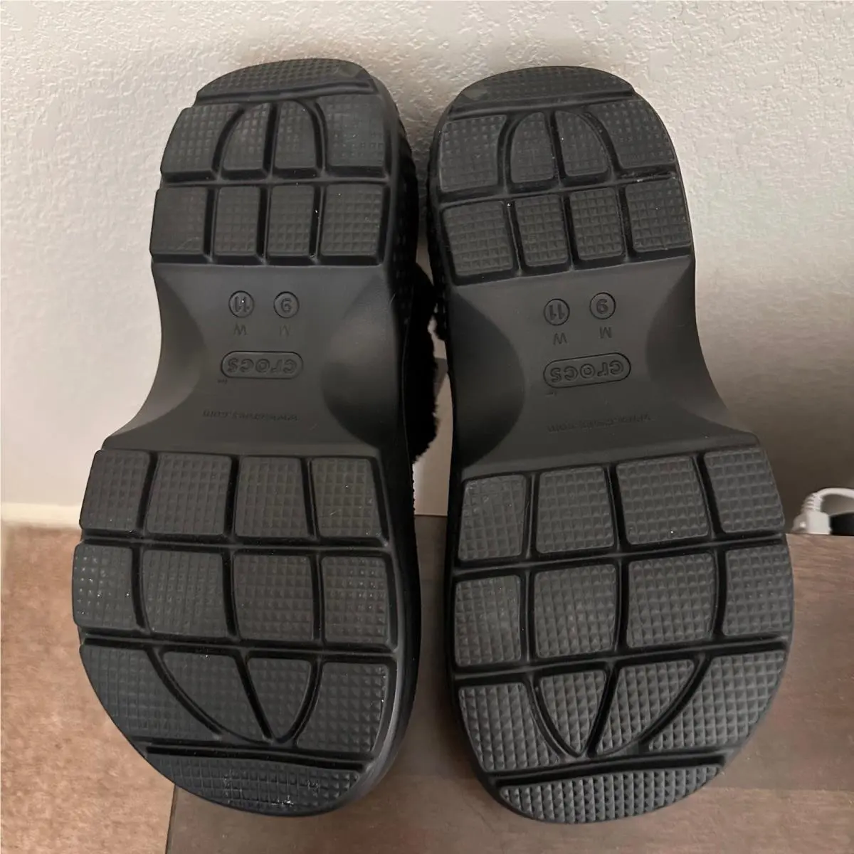 Crocs shoes - Crocs Stomp Lined Shorty Boot - Black 10