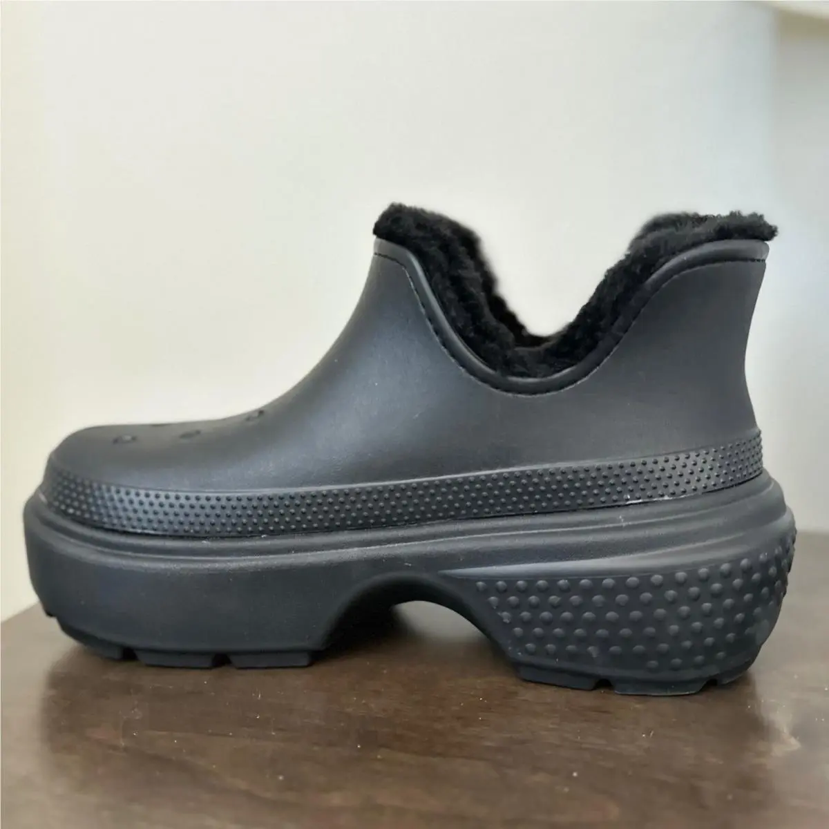 Crocs shoes - Crocs Stomp Lined Shorty Boot - Black 7